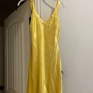 Yellow Lulus Dress